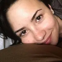 5 selebriti Hollywood ini lebih suka tampil tanpa makeup, masih cantik nggak ya. (Sumber Foto: TwistMagazine)