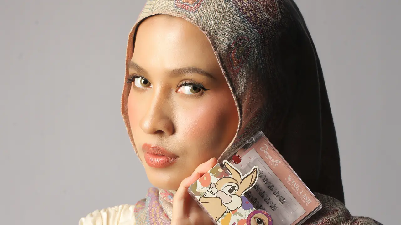 Tren Cluster Lashes Lagi Naik Daun, Ini Cara Paling Praktis Bikin Mata Lentik dan Bervolume Tanpa Ribet