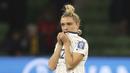 Reaksi kecewa pemain Amerika Serikat, Kristie Mewis setelah kalah dari Swedia pada babak adu penalti saat laga 16 besar Piala Dunia Wanita 2023 di Melbourne Rectangular Stadium, Melbourne, Australia, 6 Agustus 2023. (AP Photo/Hamish Blair)