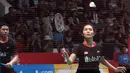 Aksi Gischa Islami kontra Debby Susanto dan Ricky Karanda pada babak kedua Daihatsu Indonesia Master 2018 di Istora Senayan, Kamis (25/1/2018). Debby/Ricky kalah 21-15 10-21 21-14. (Bola.com/Nick Hanoatubun)