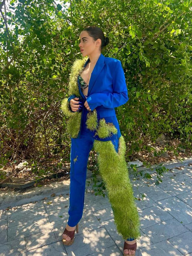 Potret Urfi Javed dengan Busana Aneh Juga Unik, Bikin Geleng Kepala