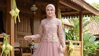 8 Model Set Rok dan Blouse untuk Lebaran 2026, Tampil Anggun dan Modis