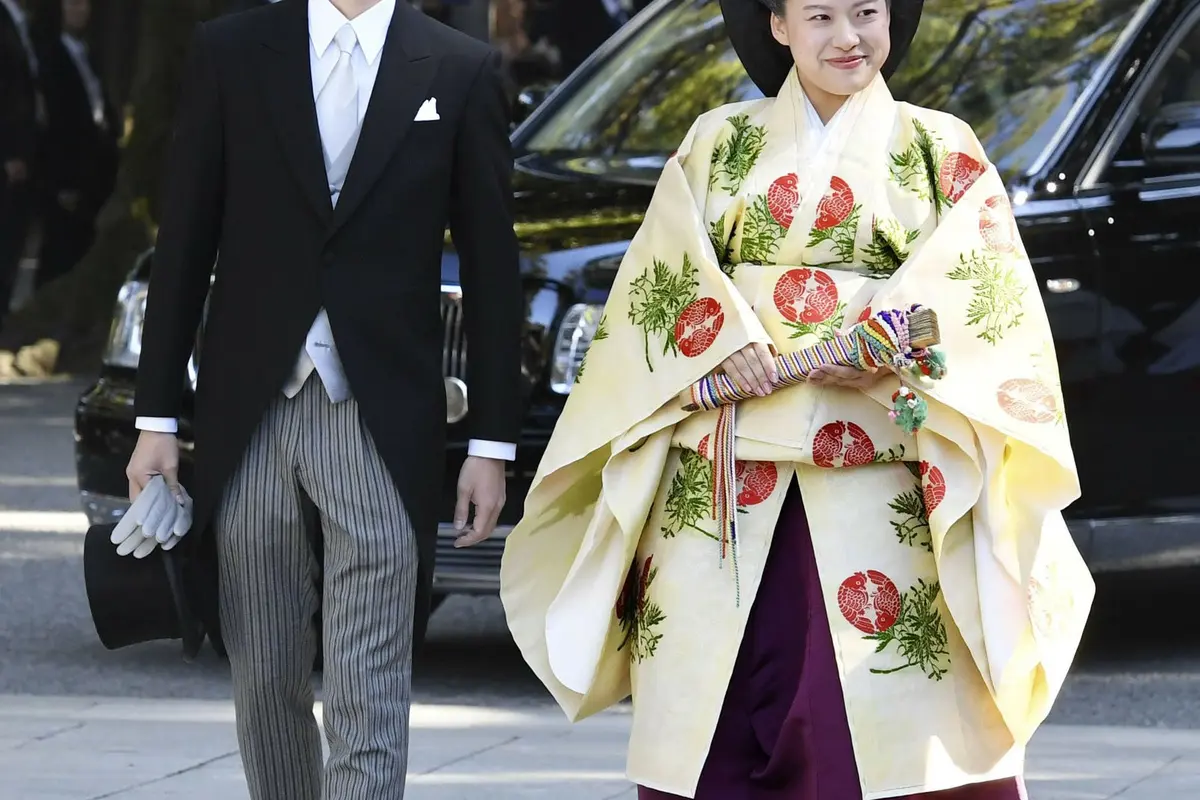 Putri Ayako