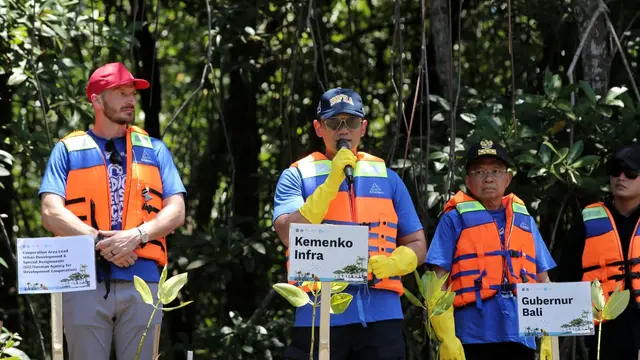 Menko AHY meninjau langsung progres proyek breakwater di Pantai Kuta