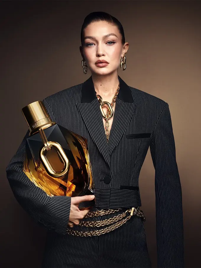 Parfum Andalan Gigi Hadid untuk Tampil Elegan dan Edgy Kini Hadir di Indonesia