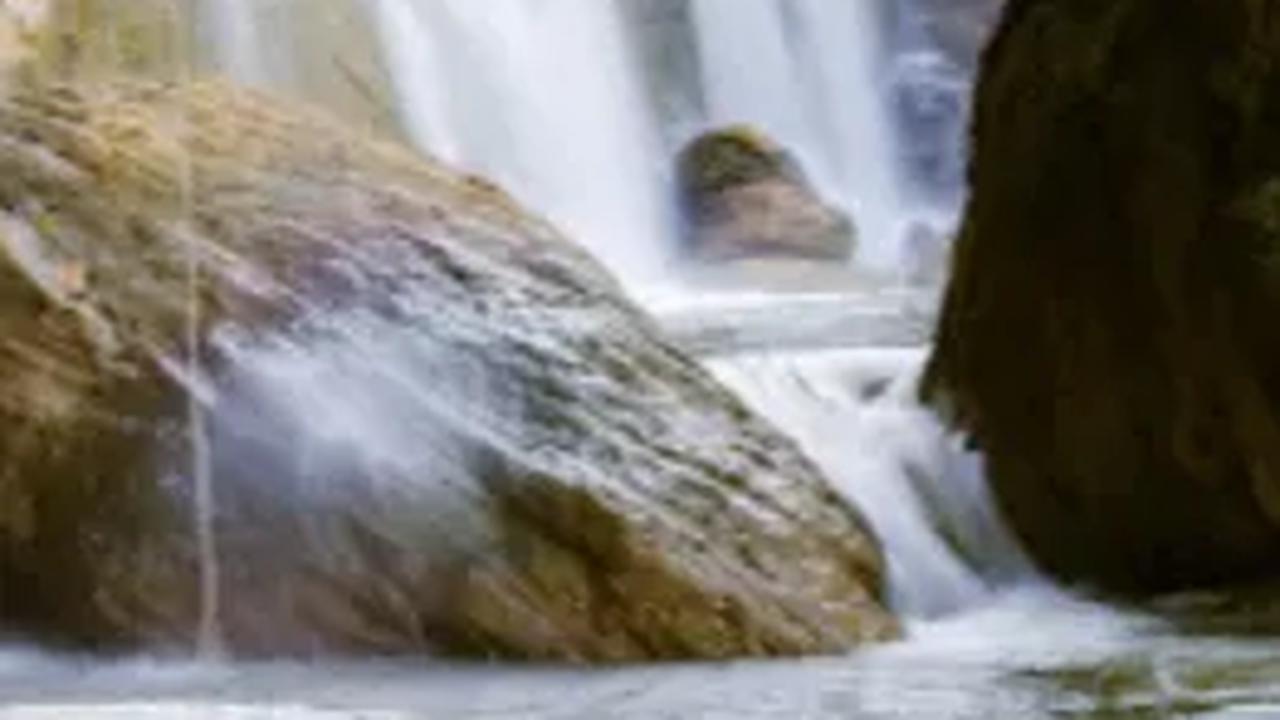 4. Air Terjun Kedung Maor