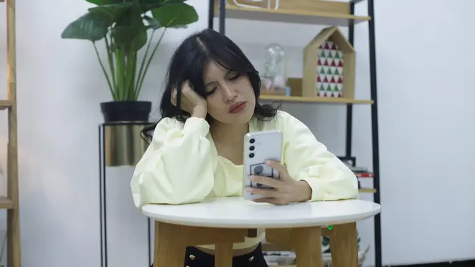wanita september berkorban