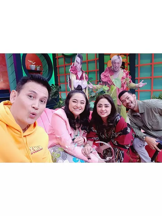 Marcelino Lefrandt, Marshanda, Dewi Perssik dan Rian Ibram (Foto: Instagram/@marcelinolefrandt)