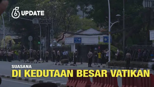 Paus Fransiskus telah tiba di Indonesia, Selasa (3/9/2024). Begini suasana Kedubes Vatikan usai kedatangan pemimpin tertinggi Gereja Katolik sedunia tersebut.