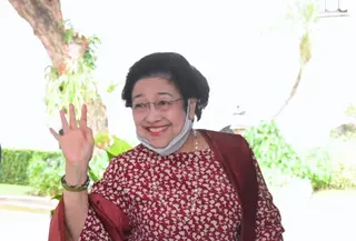 Ketua Umum Partai Demokrasi Indonesia Perjuangan Megawati Soekarnoputri saat tiba di Istana Kepresidenan Jakarta, Rabu, 15 Juni 2022. Presiden Jokowi mengundang para ketum partai politik menjelang perombakan atau reshuffle kabinet. (Foto: Sekretariat Presiden)