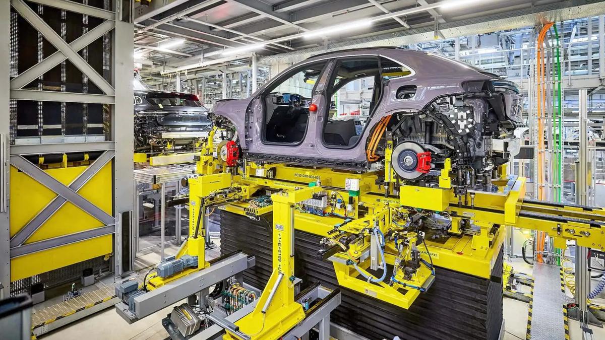 Porsche Macan Listrik Mulai Diproduksi di Jerman - Otomotif Liputan6.com