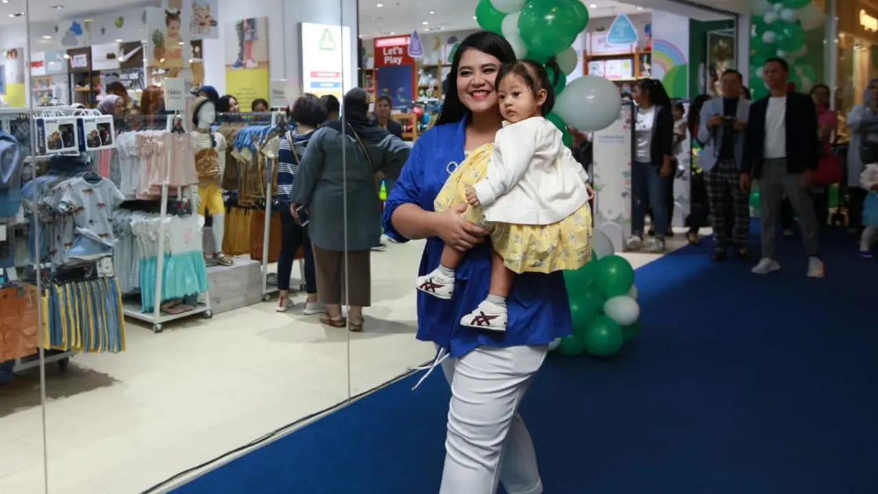 Kahiyang Ayu dan Sedah Mirah