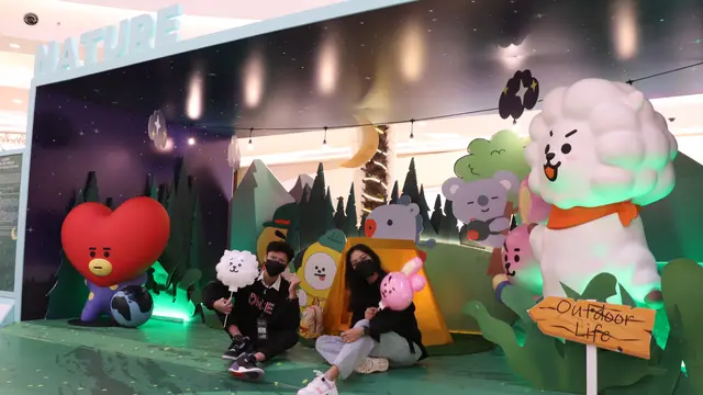 Spot foto yang kekinian di PLAY LINE FRIENDS