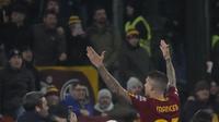 Bek AS Roma, Gianluca Mancini merayakan gol yang dicetaknya ke gawang Juventus pada lanjutan pekan ke-25 Liga Italia 2022/2023, Senin (6/3/2023) dini hari WIB. (AP Photo/Gregorio Borgia)