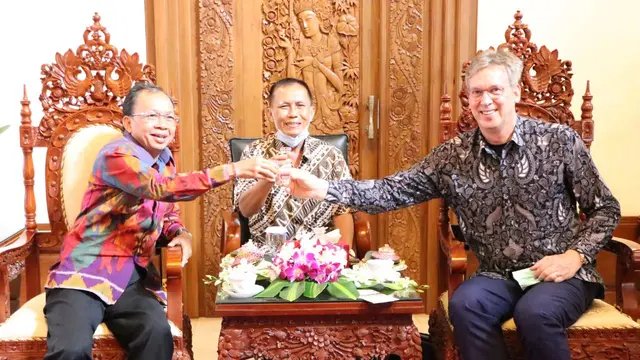 duta besar uni eropa coba arak bali
