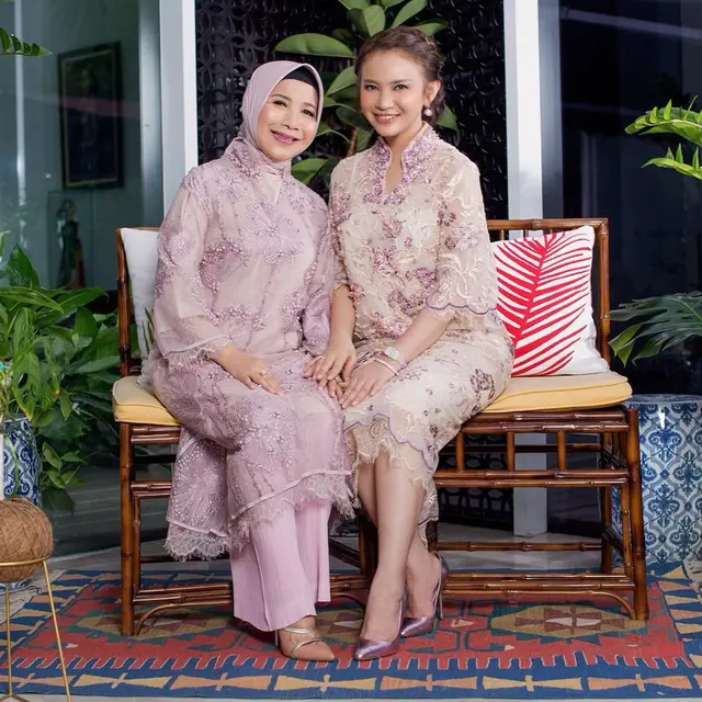 Potret Kompak Rossa dan Ibu (sumber: instagram/itsrossa910)