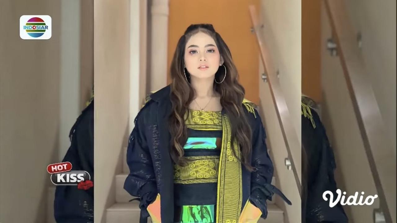 Potret Si Cantik Putri Isnari yang Sudah Dilamar Pengusaha Tajir Melintir, Bakal Tetap Eksis di TV?