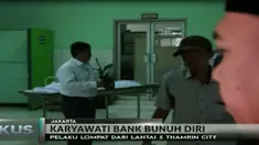 MV mengakhiri hidupnya dengan cara meloncat dari area parkir kendaraan di lantai lima Gedung Thamrin City.