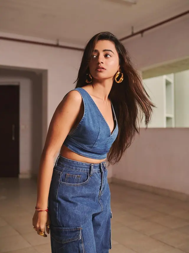 Aktris Bollywood Helly Shah