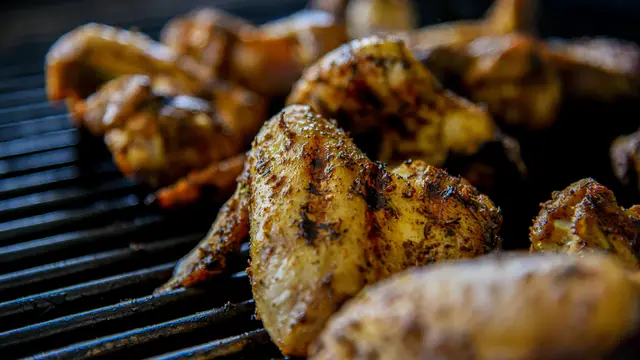 Ilustrasi Ayam Bakar/Photo by Daniel Hooper on Unsplash