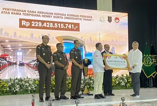 BPA Kejagung mengembalikan dana senilai Rp 229,4 miliar kepada korban kasus penggelapan dana nasabah Koperasi Simpan Pinjam (KSP) Indosurya. (Liputan6.com/Devira Prastiwi)