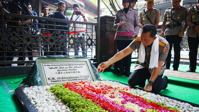 Kapolri Ziarah Jelang HUT Bhayangkara