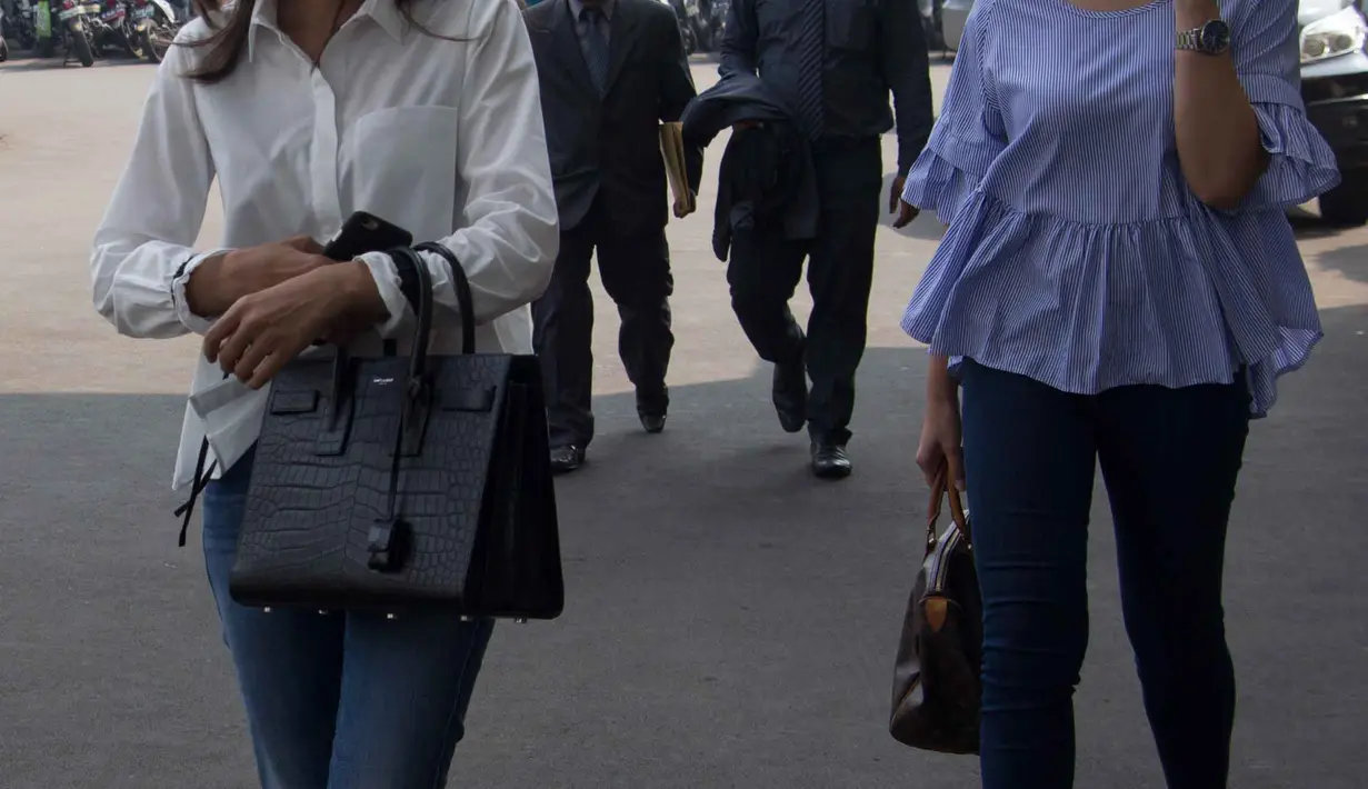 "Agenda hari ini harusnya mediasi, tapi karena Tama nggak hadir jadi ditunda sampai 15 Juni sebelum Lebaran, agendanya tetap mediasi," kata Nendi Haryadi. (Nurwahyunan/Bintang.com)