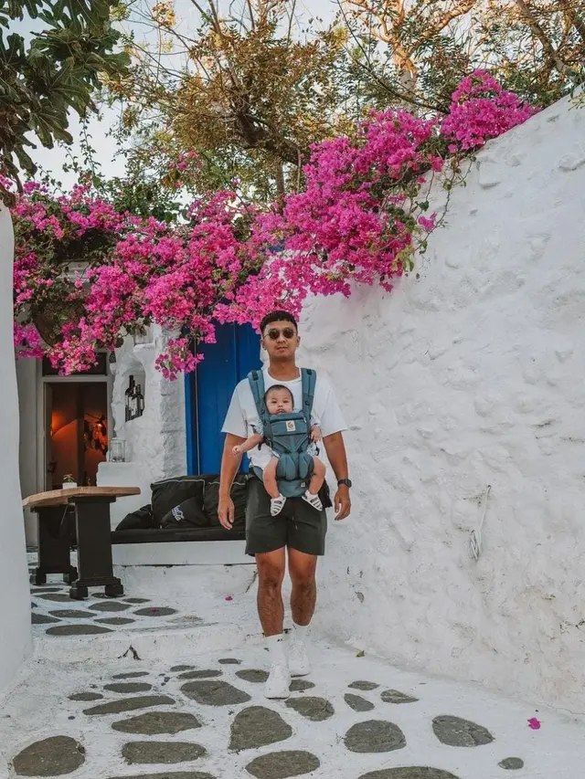 Kebersamaan Indra Priawan dan anak