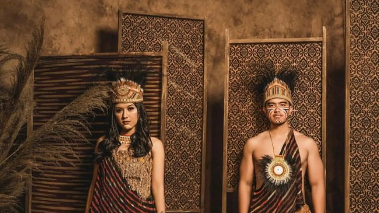 6 Potret Prewedding Kaesang Pangarep-Erina Gudono Pakai Busana Adat Papua