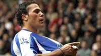 Wigan Athletic&#039;s Egyptian forward Amr Zaki celebrates scoring his second goal against Liverpool during their English Premier League football match at Anfield in Liverpool, on October 18, 2008. AFP PHOTO/PAUL ELLIS