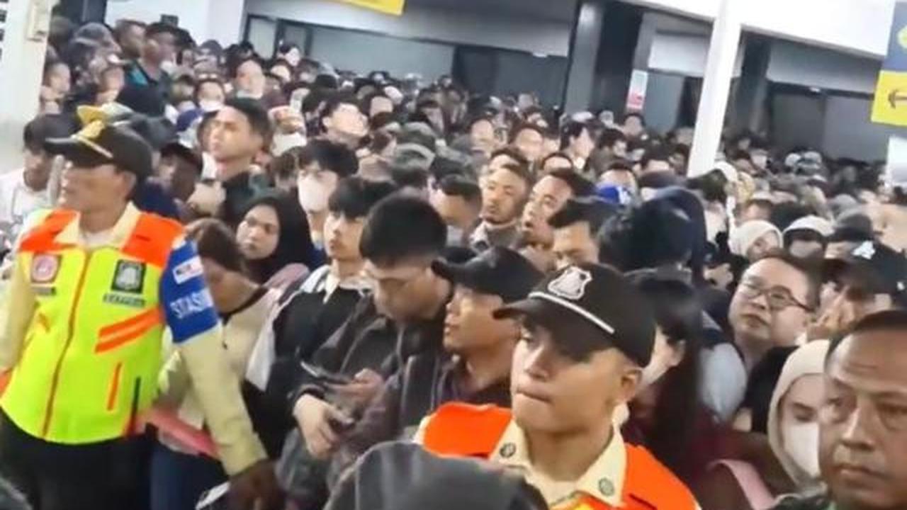 Percikan Api di LAA, Perjalanan KRL Tanah Abang--Rangkasbitung Dibatasi