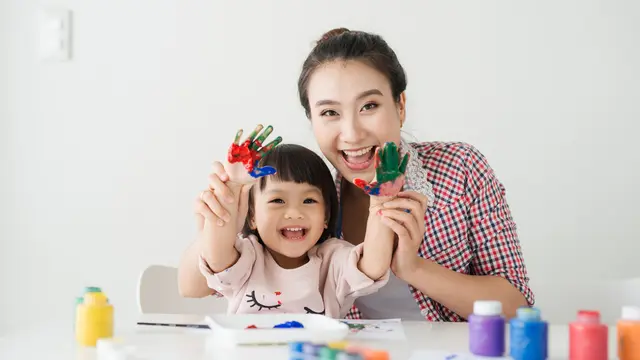 Tips Abadikan Epic Momen Bersama Si Kecil, Bikin di Rumah Aja Makin Ceria