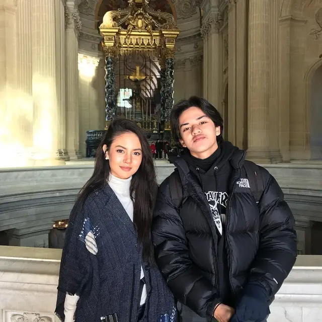 6 Potret Kebersamaan Aurelie dan Jeremie Moeremans, Kakak Adik yang Kompak