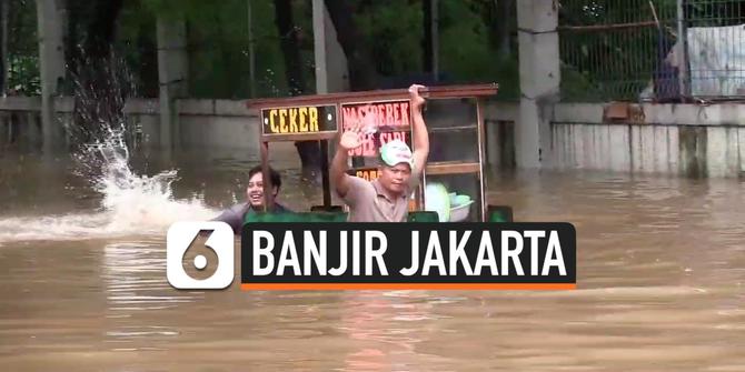 VIDEO: Banjir Jakarta Putus Akses ke Perumahan Menteri dan Pejabat Negara
