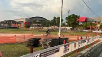 Palangka Raya jadi tuan rumah Union Cycliste Internationale (UCI) Mountain Bike (MTB) Eliminator World Championship 2023. (Iqri Widya Mewangi/Bola.com)