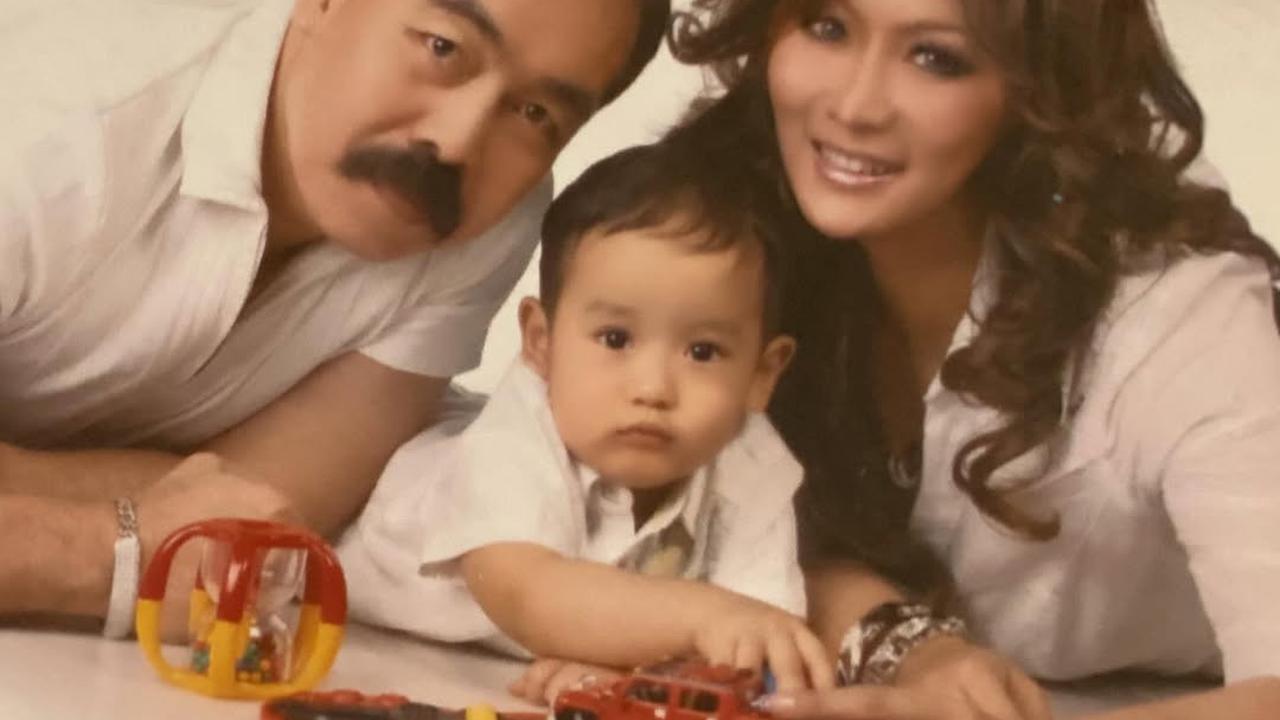 Pengakuan Ivander Damares Jadi Anak Inul Daratista, Ungkap Suka Duka Anak Artis - Sampaikan Pesan Menyentuh