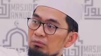 Ustadz adi Hidayat (SS TikTok)