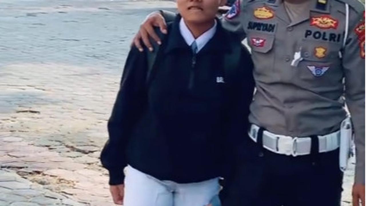 Momen Bocah Minta Tolong Antarkan Les ke Polisi, Alasannya Bikin Haru