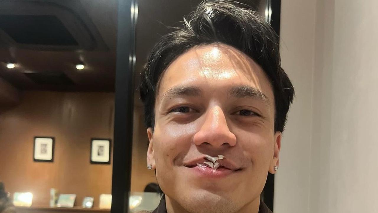 Jefri Nichol Buka-Bukaan Soal Pengalaman Di-stalking Fans, Dapat Kiriman Hadiah ke Rumahnya