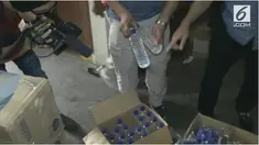 Polres Cengkareng gerebek tempat pembuatan miras oplosan  jenis ciu berkedok tempat pengobatan tradisional.