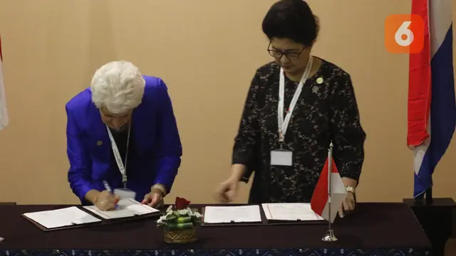 Menteri Kesehatan Nila F Moeloek, Menkes RI, Menkes Nila