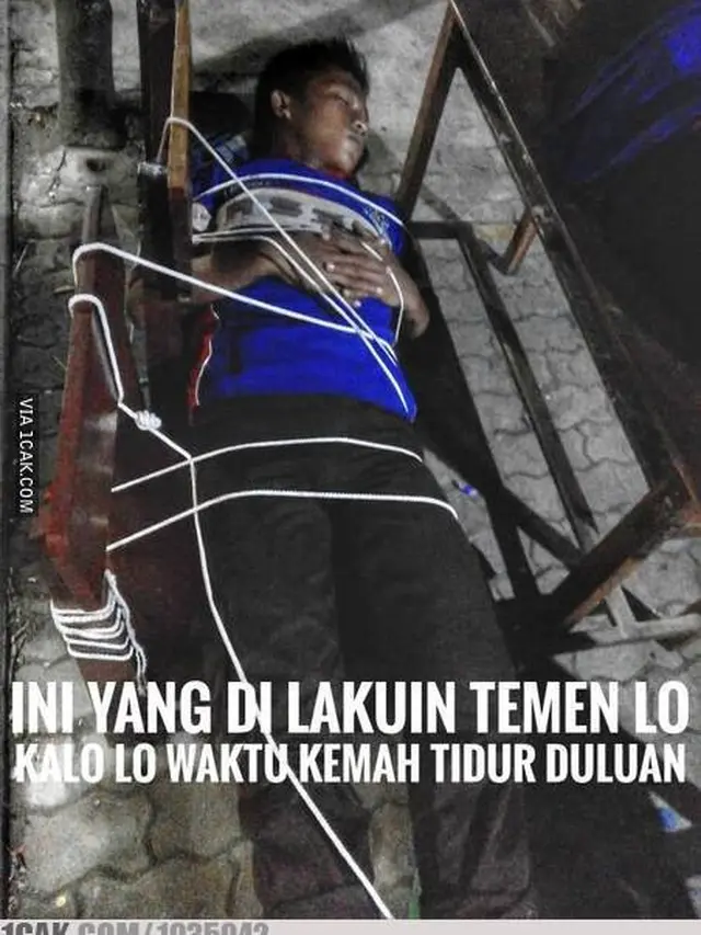 5 Meme Momen Kocak Saat Sedang Kemah Ini Bikin Ngakak