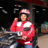 Hari Perempuan Internasional: Kisah Kurir Perempuan Lion Parcel Menembus Batasan Gender. dok. LION