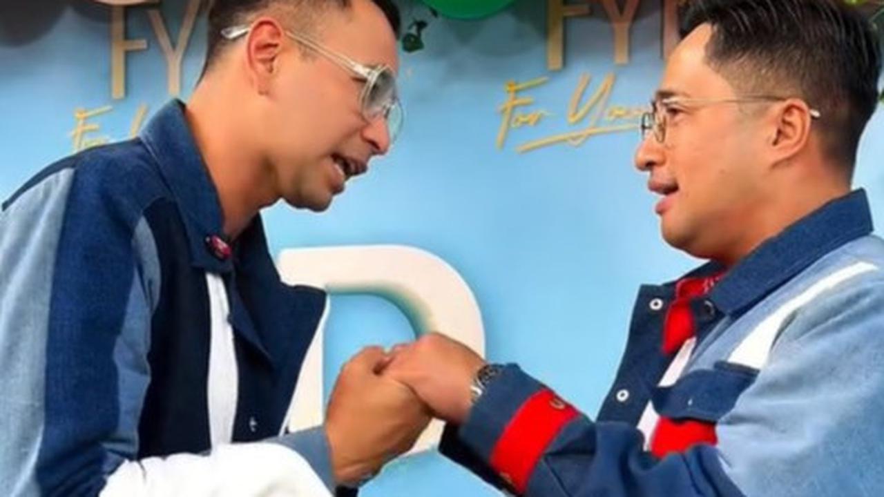 Potret Kejutan Perayaan Ultah Irfan Hakim Ke-49 Berlangsung Meriah, Dapat Kado Istimewa dari Raffi Ahmad