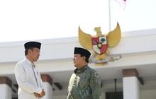 Kembali ke Istana, Jokowi Sambut Kedatangan Prabowo