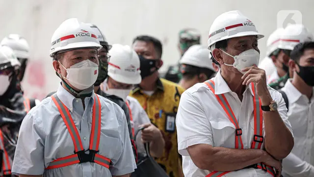 FOTO: Menko Luhut dan Dubes RRT Tinjau Tunnel 6 Kereta Cepat Jakarta - Bandung
