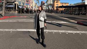 Foto liburan akhir tahun Aura Kasih. (dok. Instagram @aurakasih/https://www.instagram.com/p/DSfRybBkXeu/)