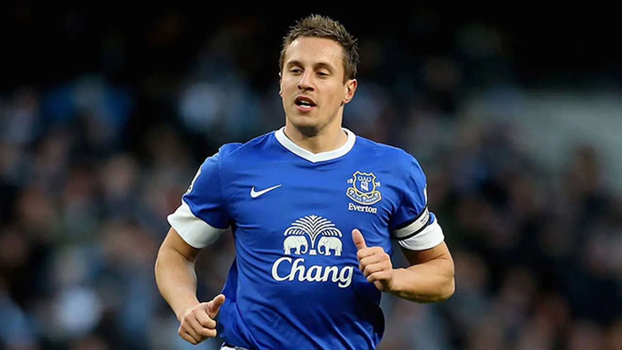 hil-jagielka-131209a.jpg