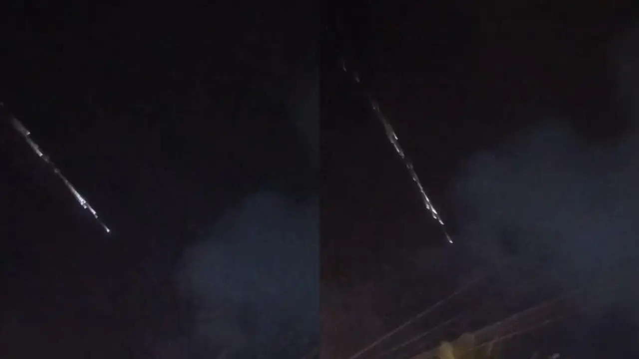 Cahaya Misterius di Langit Lampung