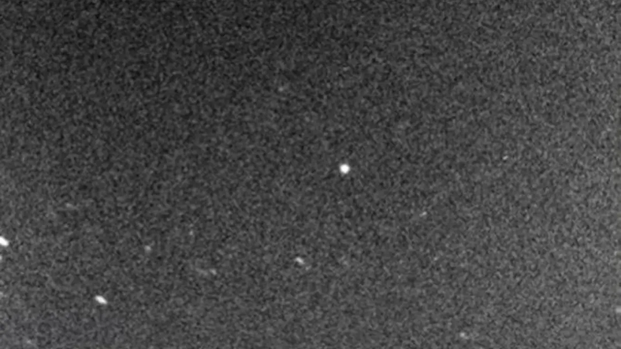 Potret Asteroid 1998 OR2 Saat Melesat Dekat Bumi